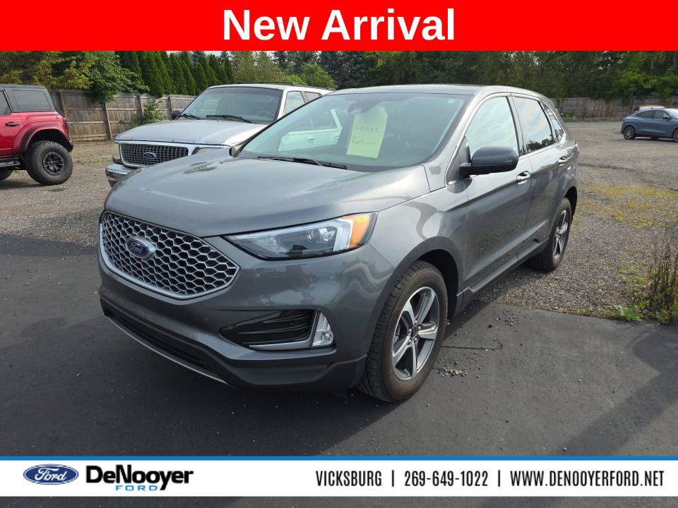 Used 2024 Ford Edge SEL w/ Convenience Package