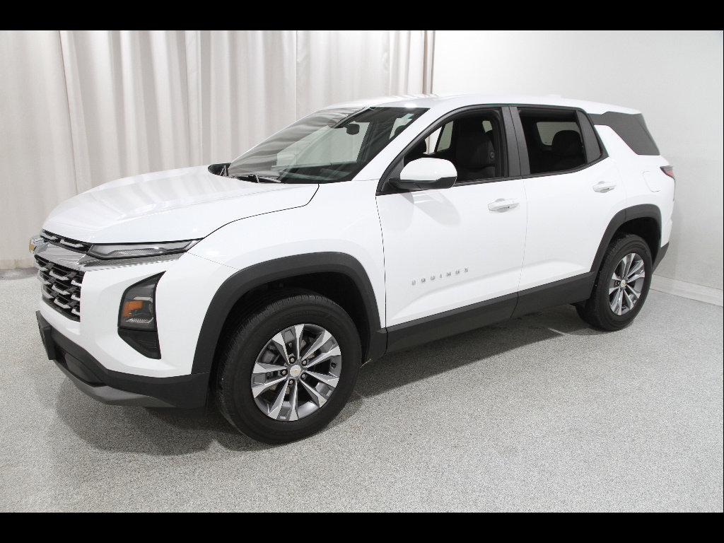 Certified 2025 Chevrolet Equinox LT image 3