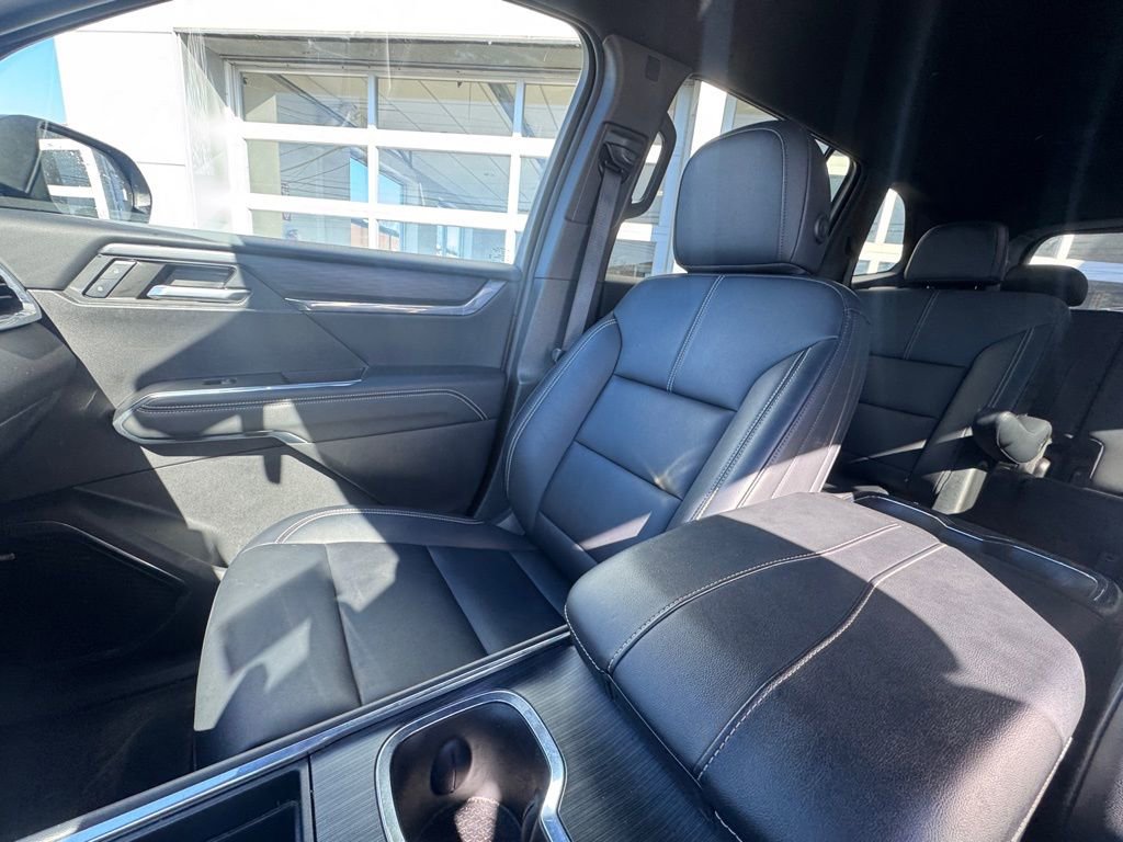 Used 2024 GMC Acadia Elevation FWD image 22