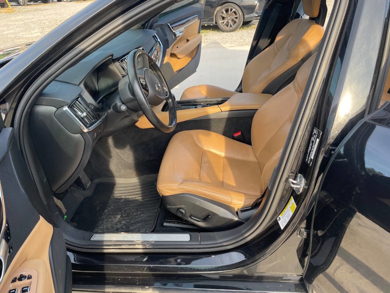 Used 2018 Volvo S90 T5 Momentum w/ Convenience Package AWD/4WD image 15