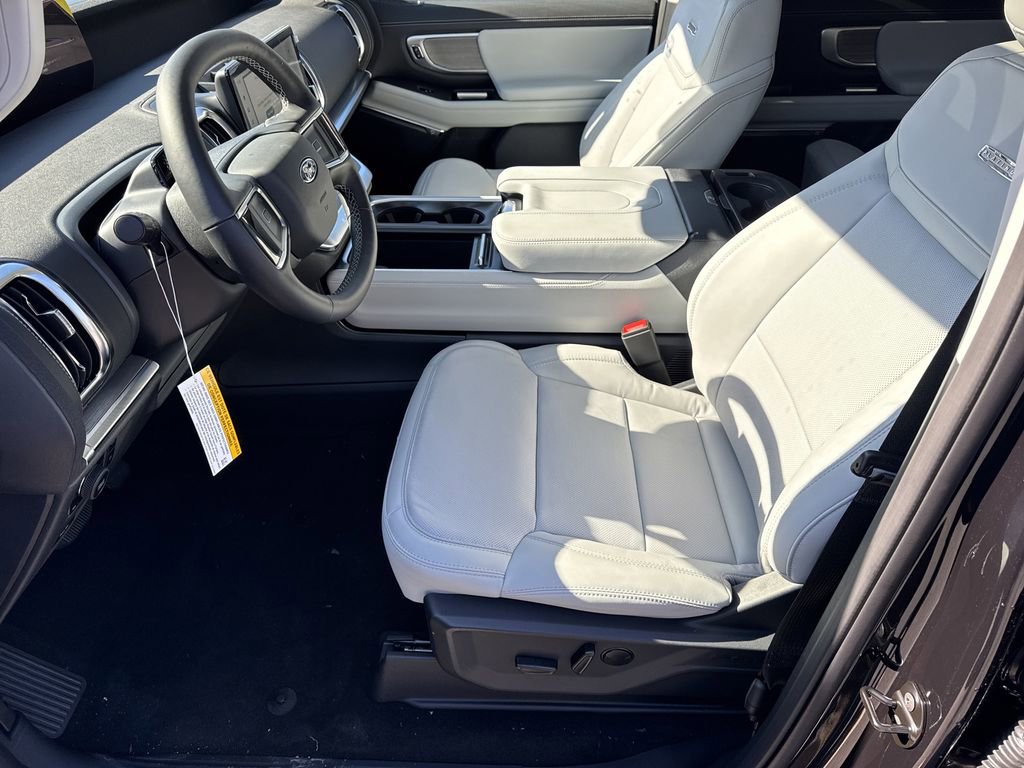 New 2026 Ford Expedition Max Platinum AWD/4WD image 10