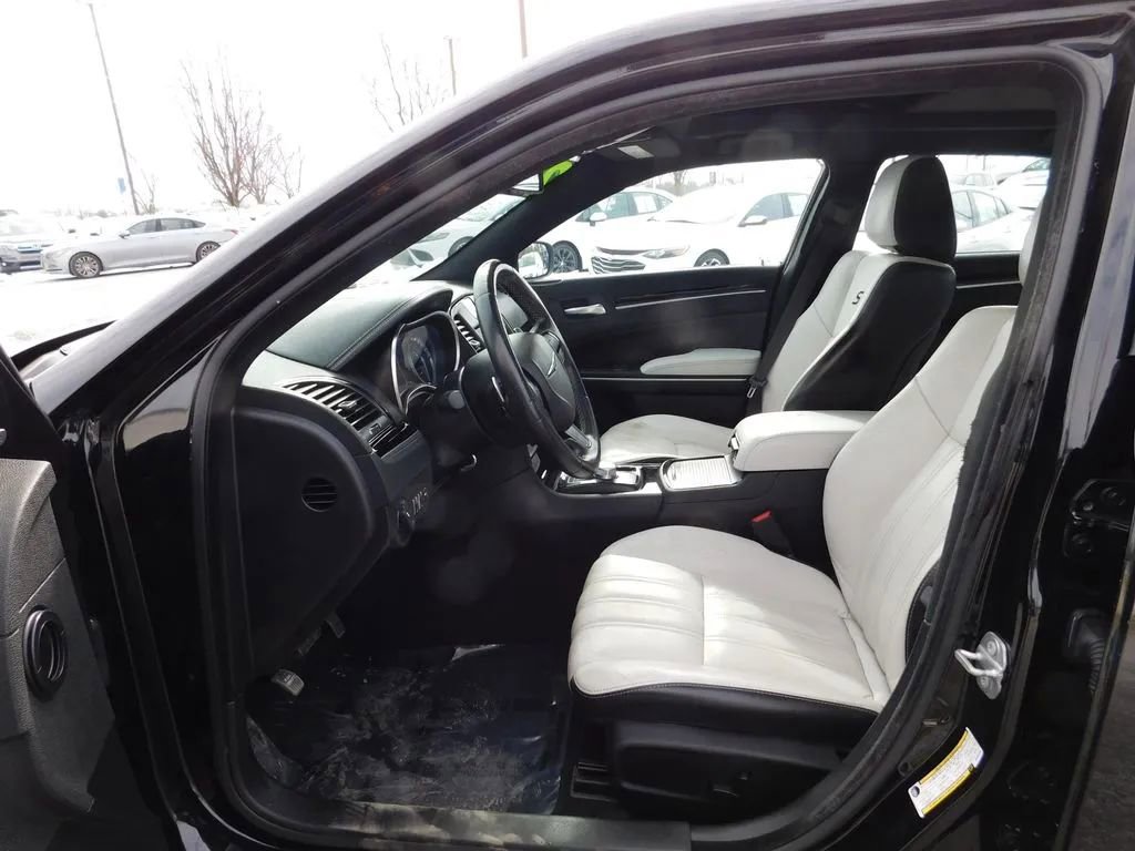 Used 2021 Chrysler 300 S w/ S Model Appearance Package image 17