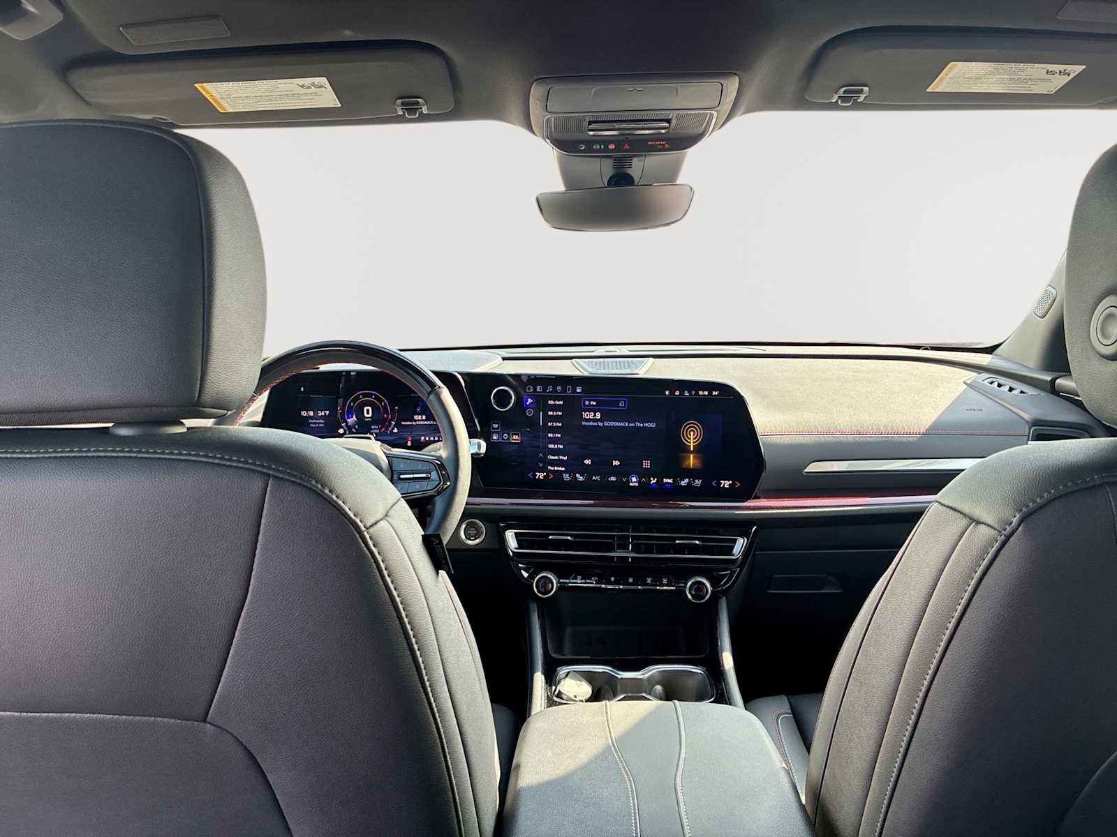 Certified 2024 Chevrolet Traverse RS image 21