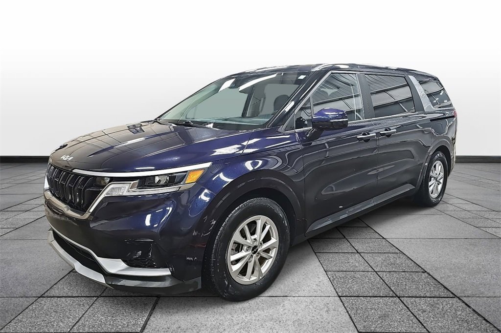 Used 2024 Kia Carnival LX