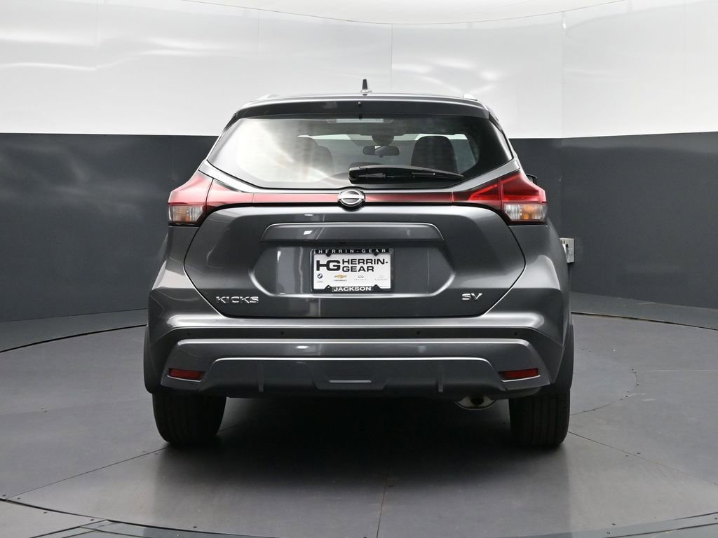 Used 2024 Nissan Kicks SV FWD image 6