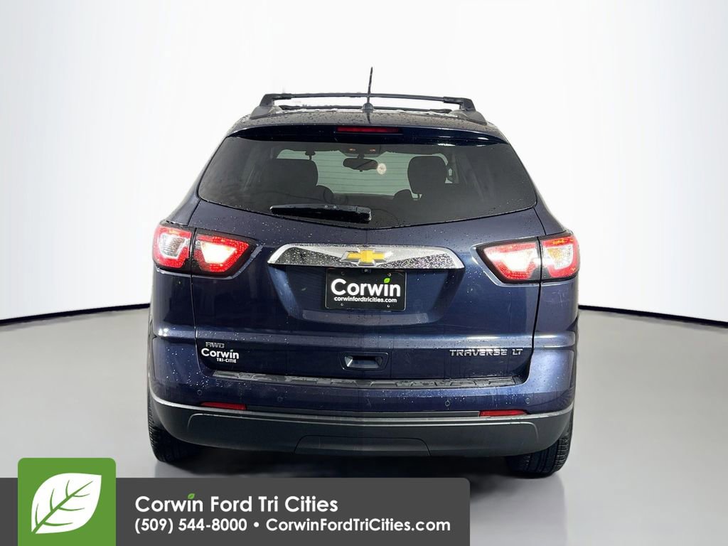 Used 2015 Chevrolet Traverse LT w/ Style and Technology Package image 13