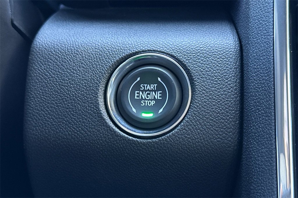 New 2025 GMC Acadia Elevation image 22