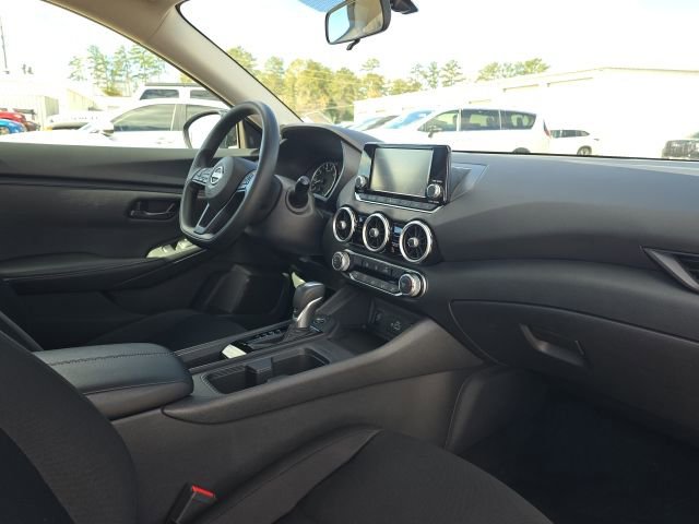 Used 2025 Nissan Sentra S FWD image 16