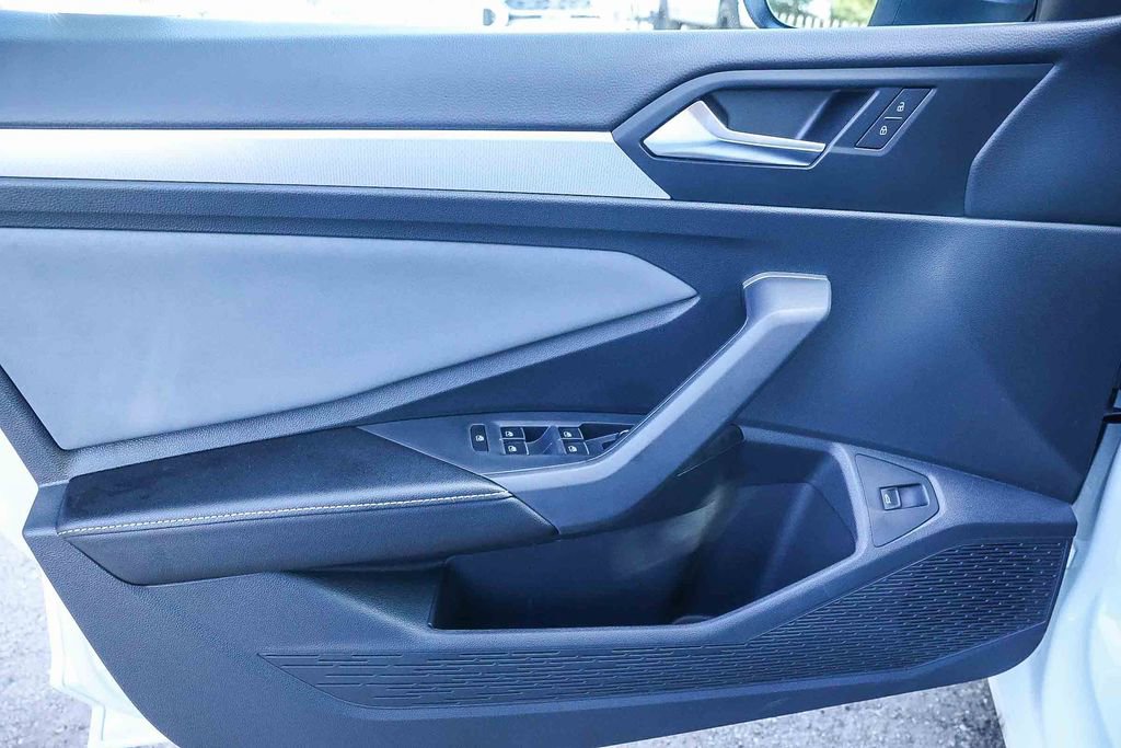 New 2026 Volkswagen Jetta SE image 32