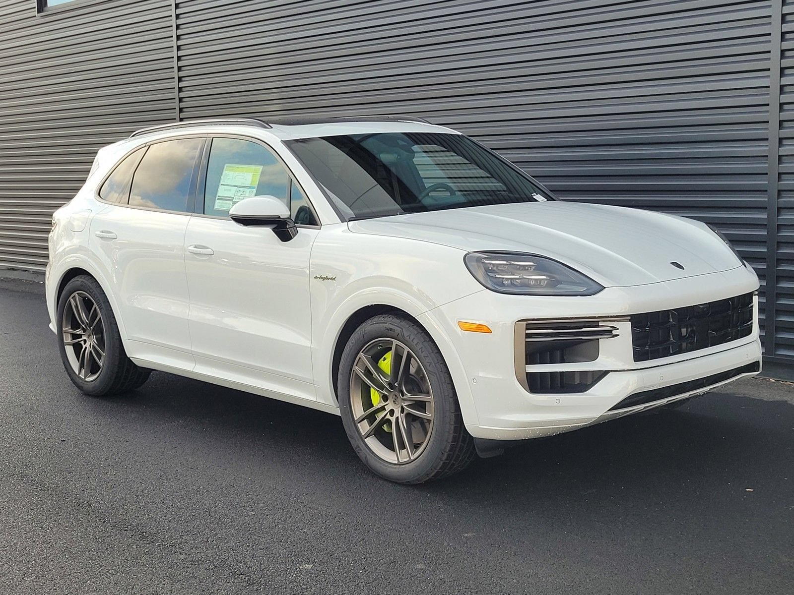 New 2025 Porsche Cayenne Turbo AWD/4WD image 9