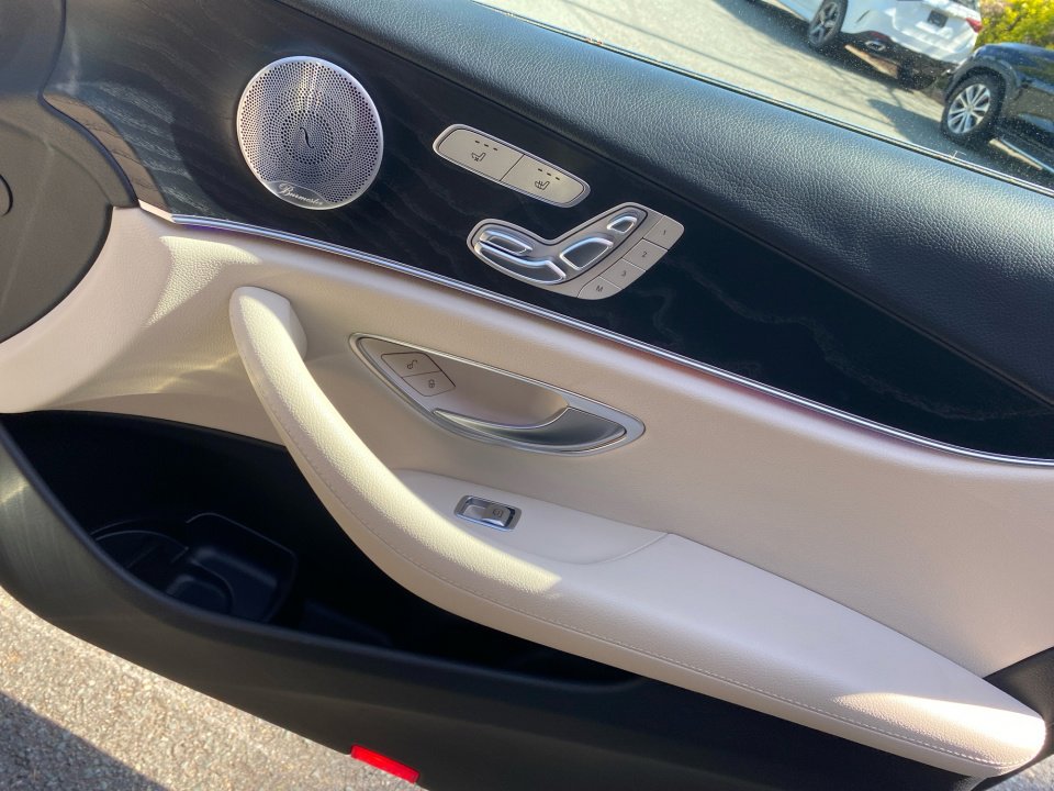 Used 2018 Mercedes-Benz E 300 image 31