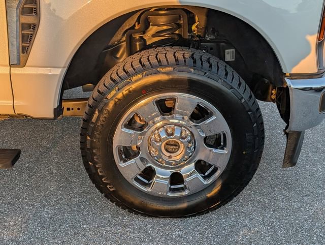 Used 2024 Ford F250 Lariat w/ Lariat Ultimate Package image 16