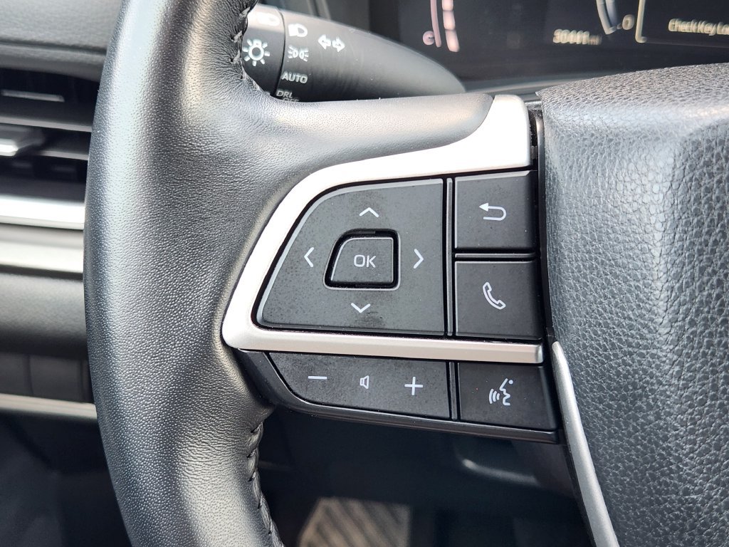 Used 2025 Toyota Grand Highlander FWD image 30