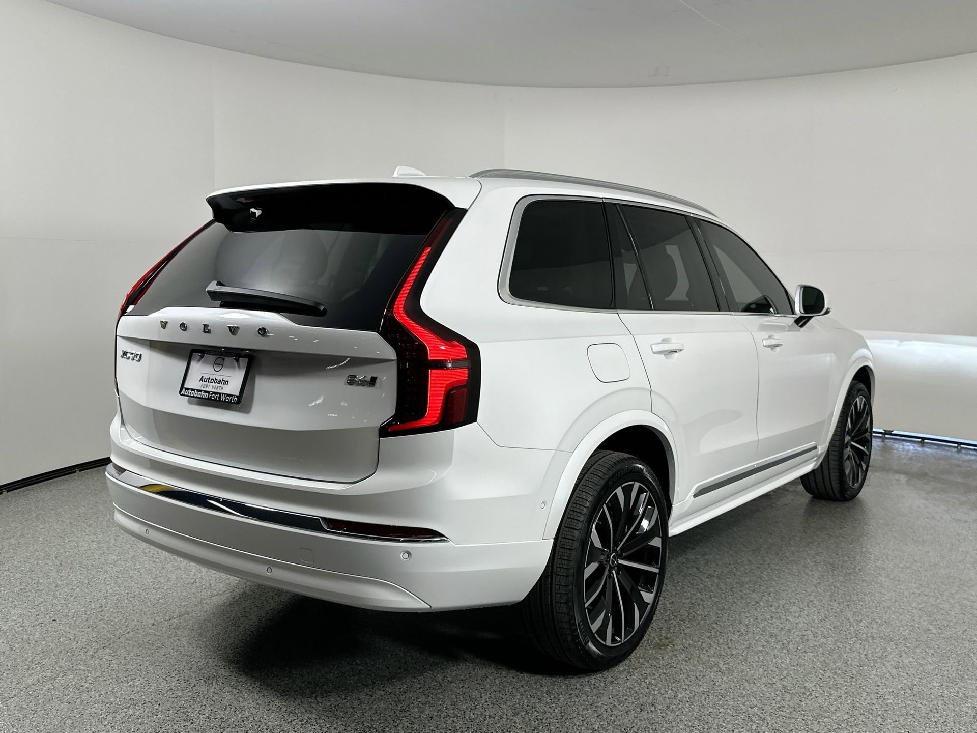 New 2026 Volvo XC90 B6 Ultra image 4