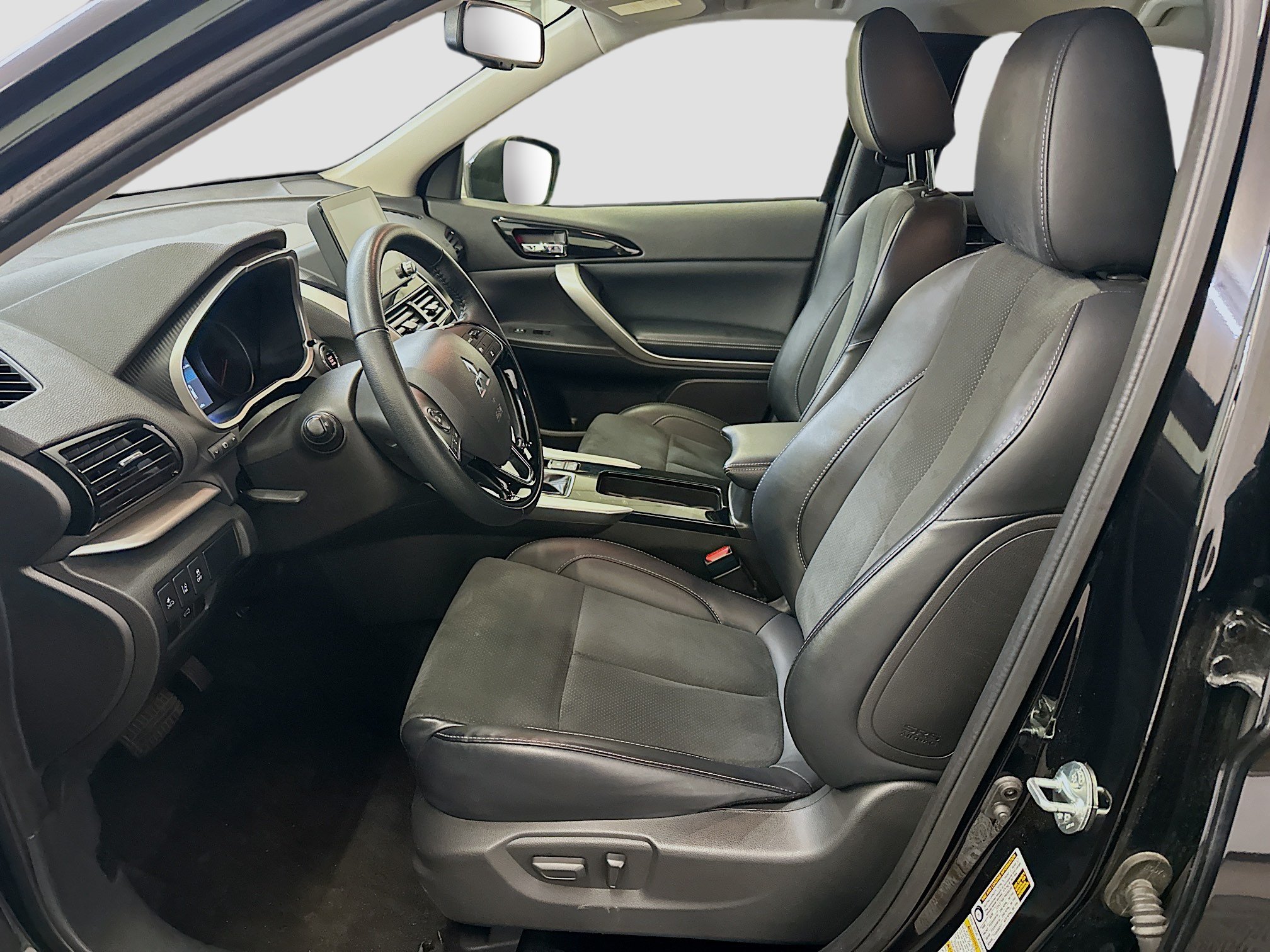 Used 2025 Mitsubishi Eclipse Cross SE AWD/4WD image 13