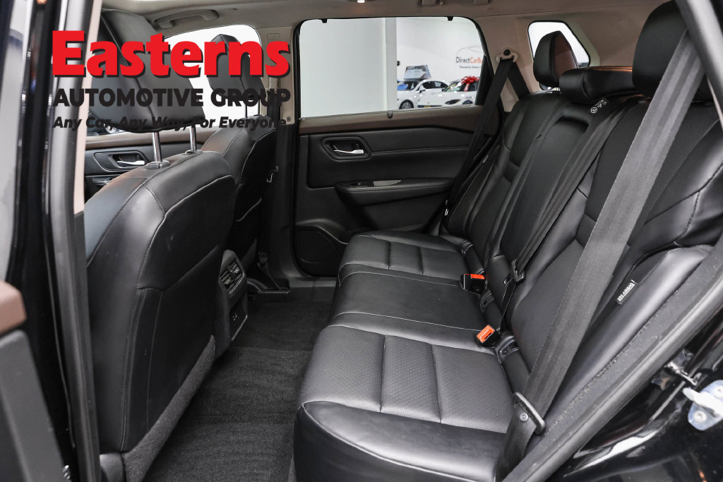 Used 2023 Nissan Rogue SV w/ SV Premium B Package AWD/4WD image 24