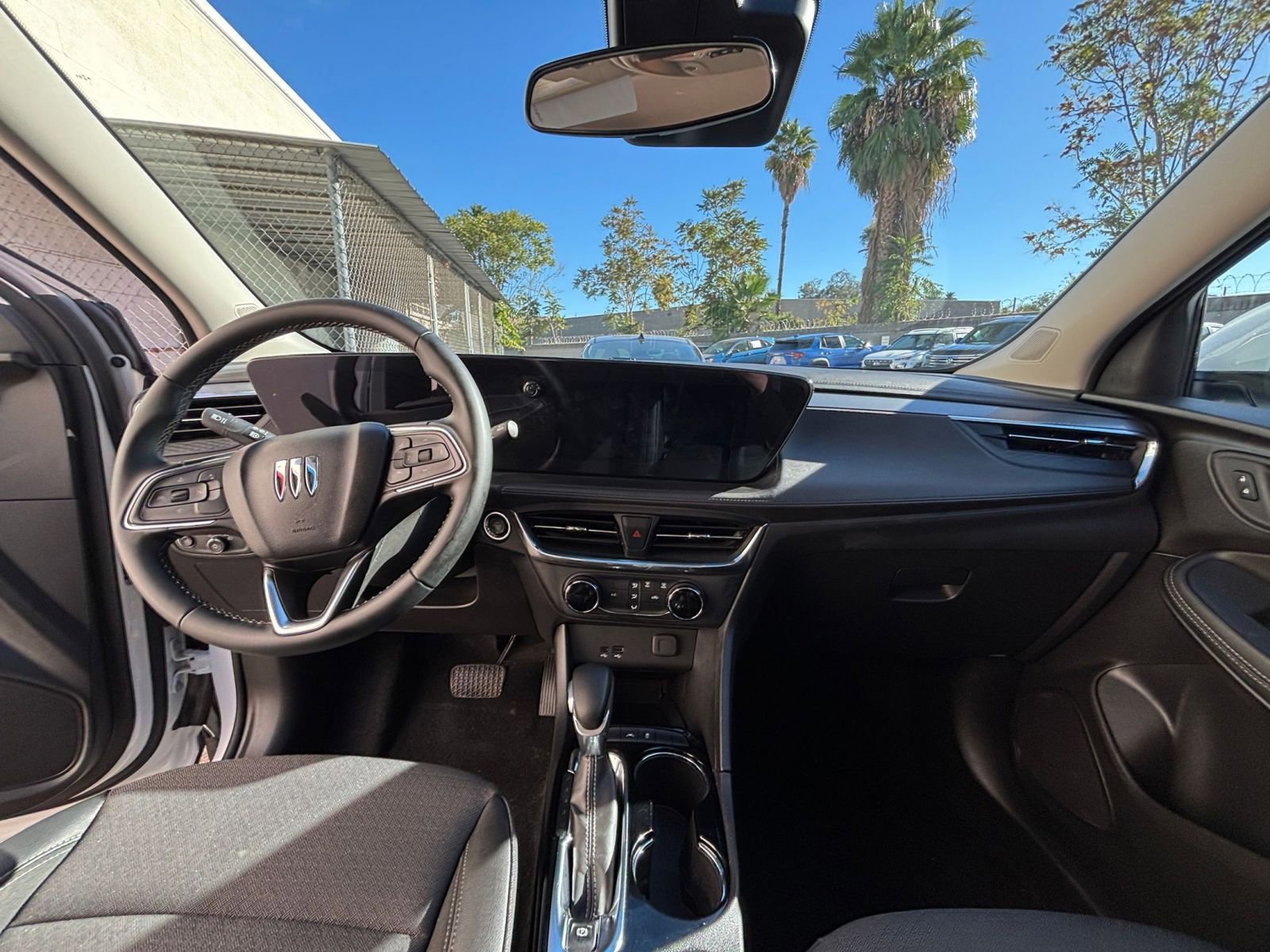 Used 2025 Buick Encore GX Preferred image 33