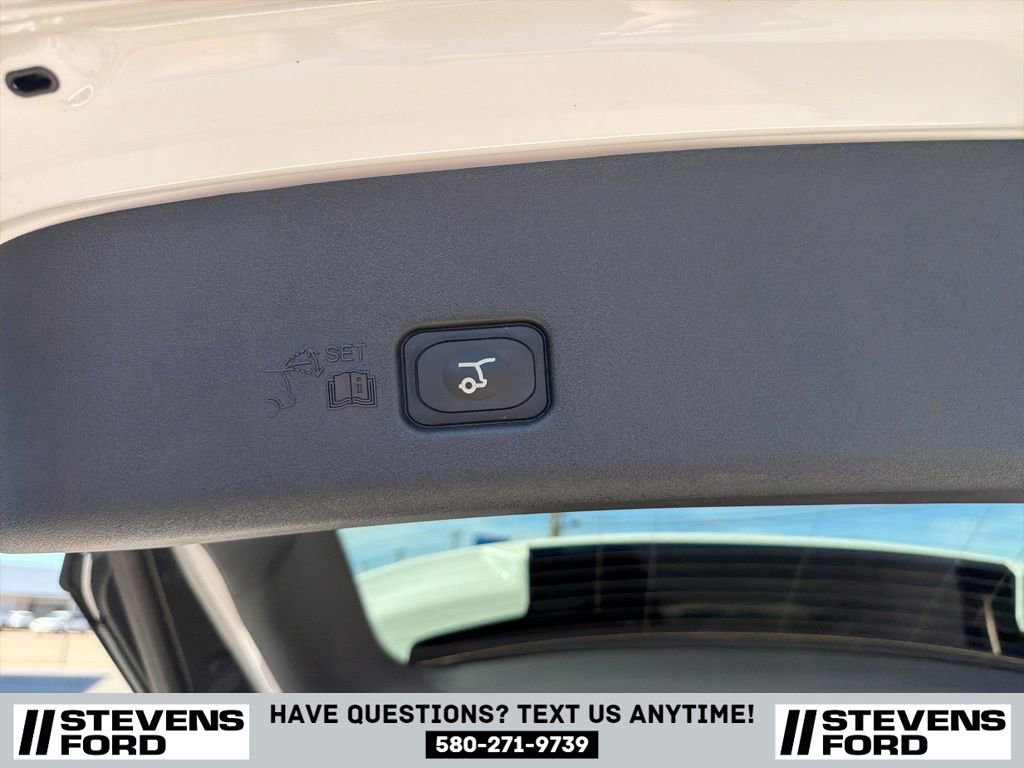 Used 2024 Lincoln Nautilus Premier image 41