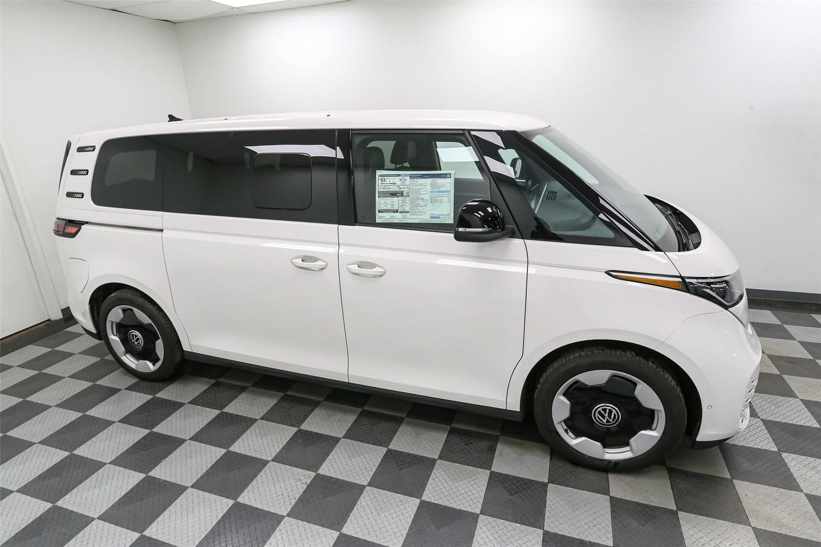 New 2025 Volkswagen ID. Buzz Pro S image 6