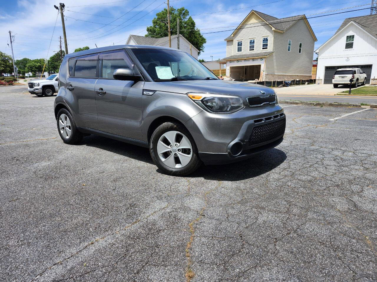 Used 2016 Kia Soul FWD image 1