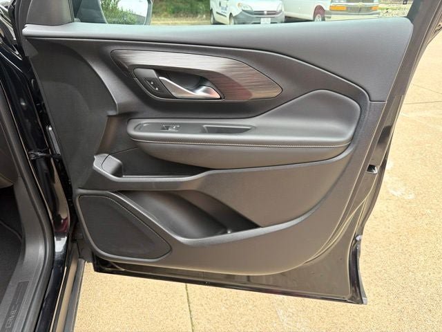 Used 2022 GMC Terrain SLT w/ Tech Package AWD/4WD image 27