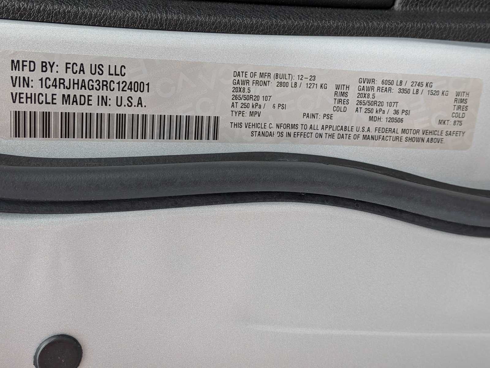 Certified 2024 Jeep Grand Cherokee Altitude AWD/4WD image 33