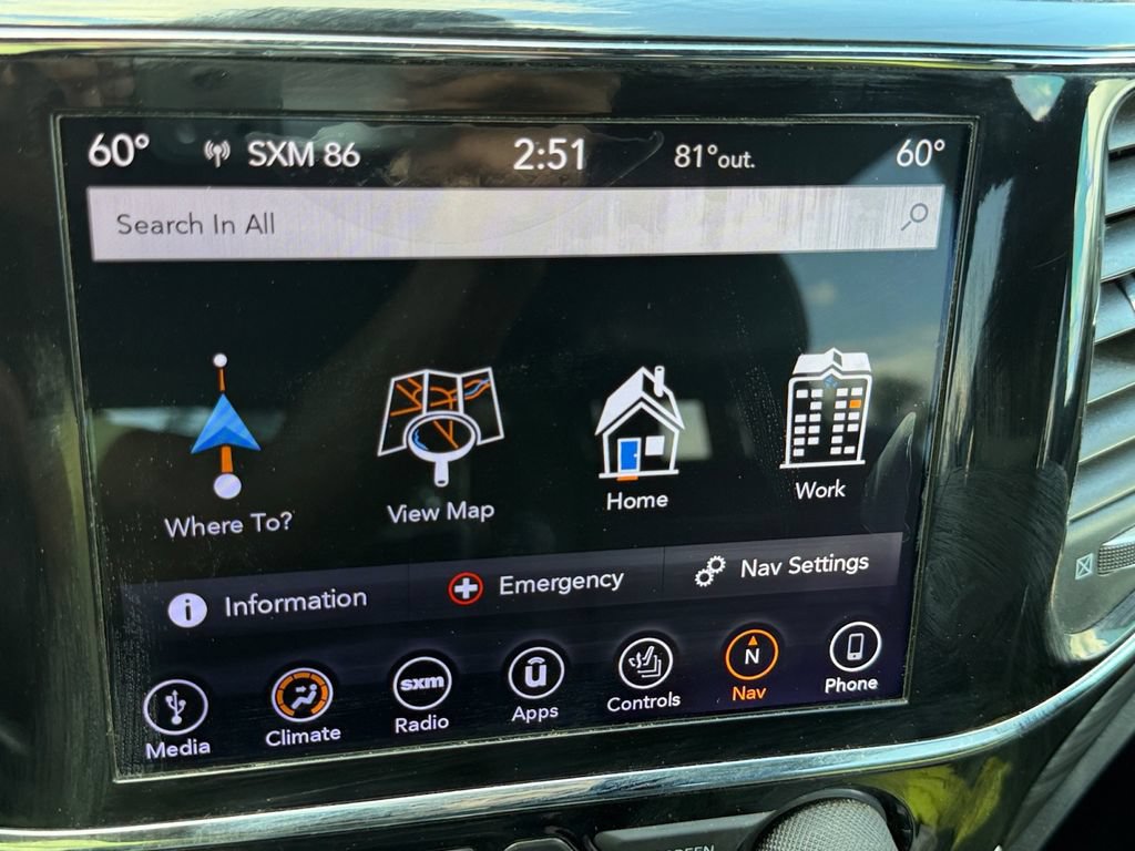 Used 2019 Jeep Grand Cherokee Laredo w/ Laredo X Package AWD/4WD image 27