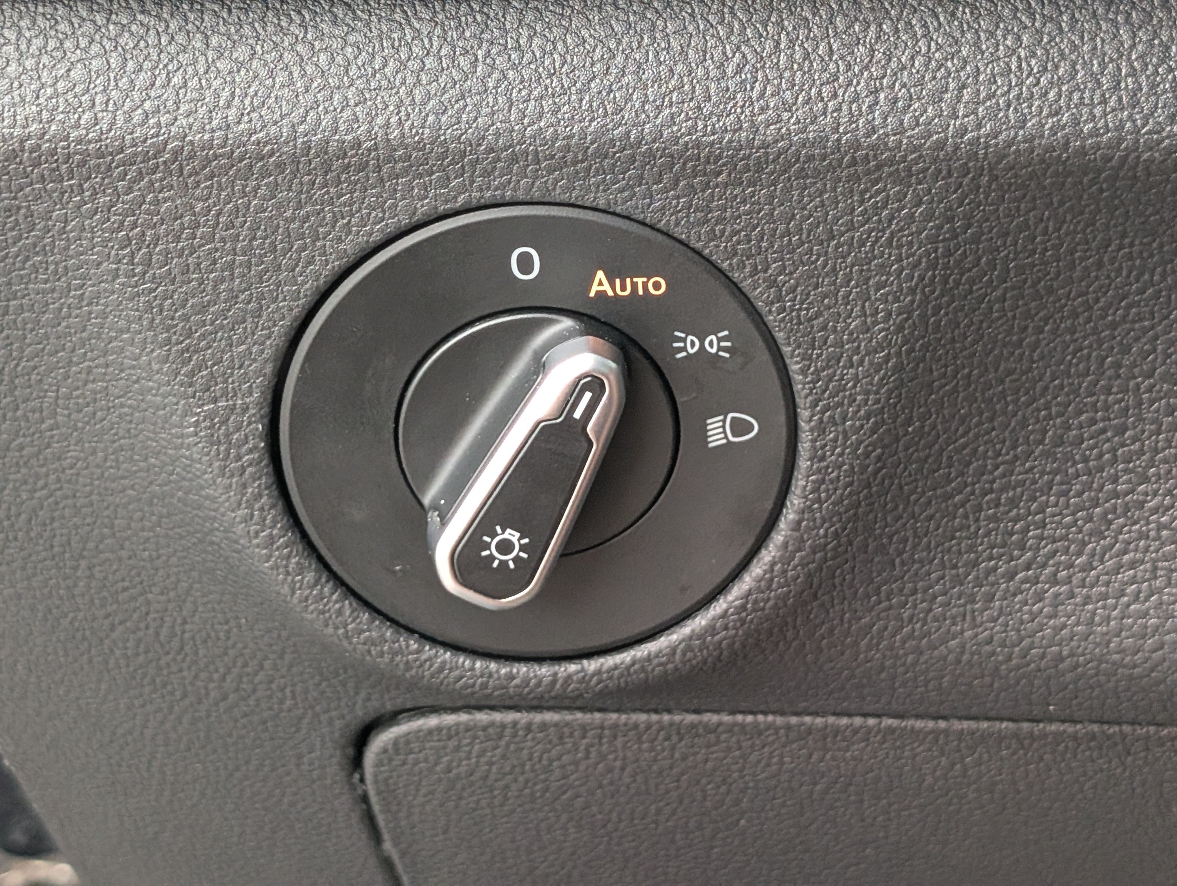 Used 2025 Volkswagen Jetta S FWD image 18