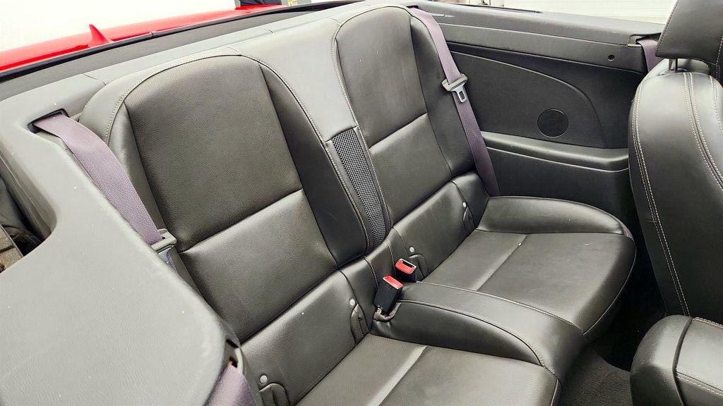 Used 2015 Chevrolet Camaro SS RWD image 23