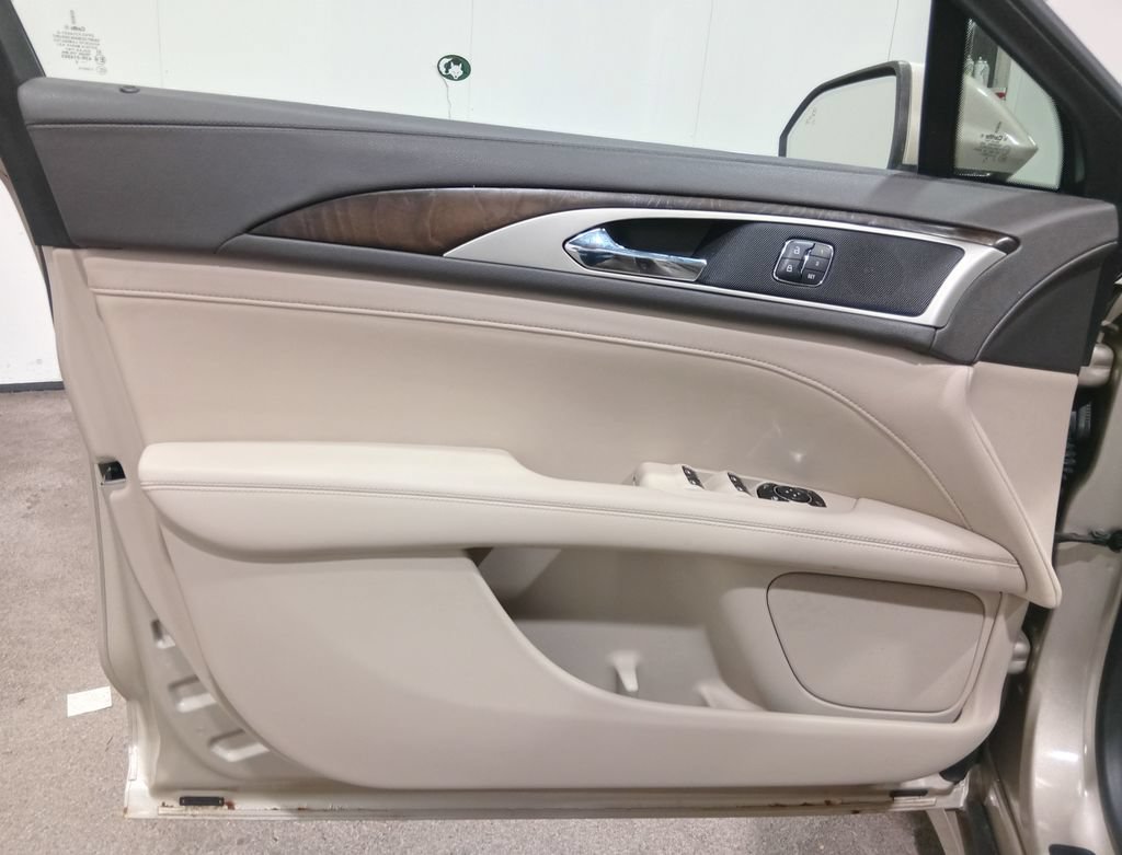 Used 2017 Lincoln MKZ Select w/ Select Plus Package FWD image 16