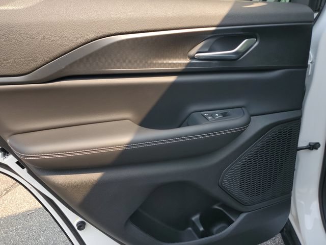 New 2026 Jeep Grand Cherokee Laredo X RWD image 15