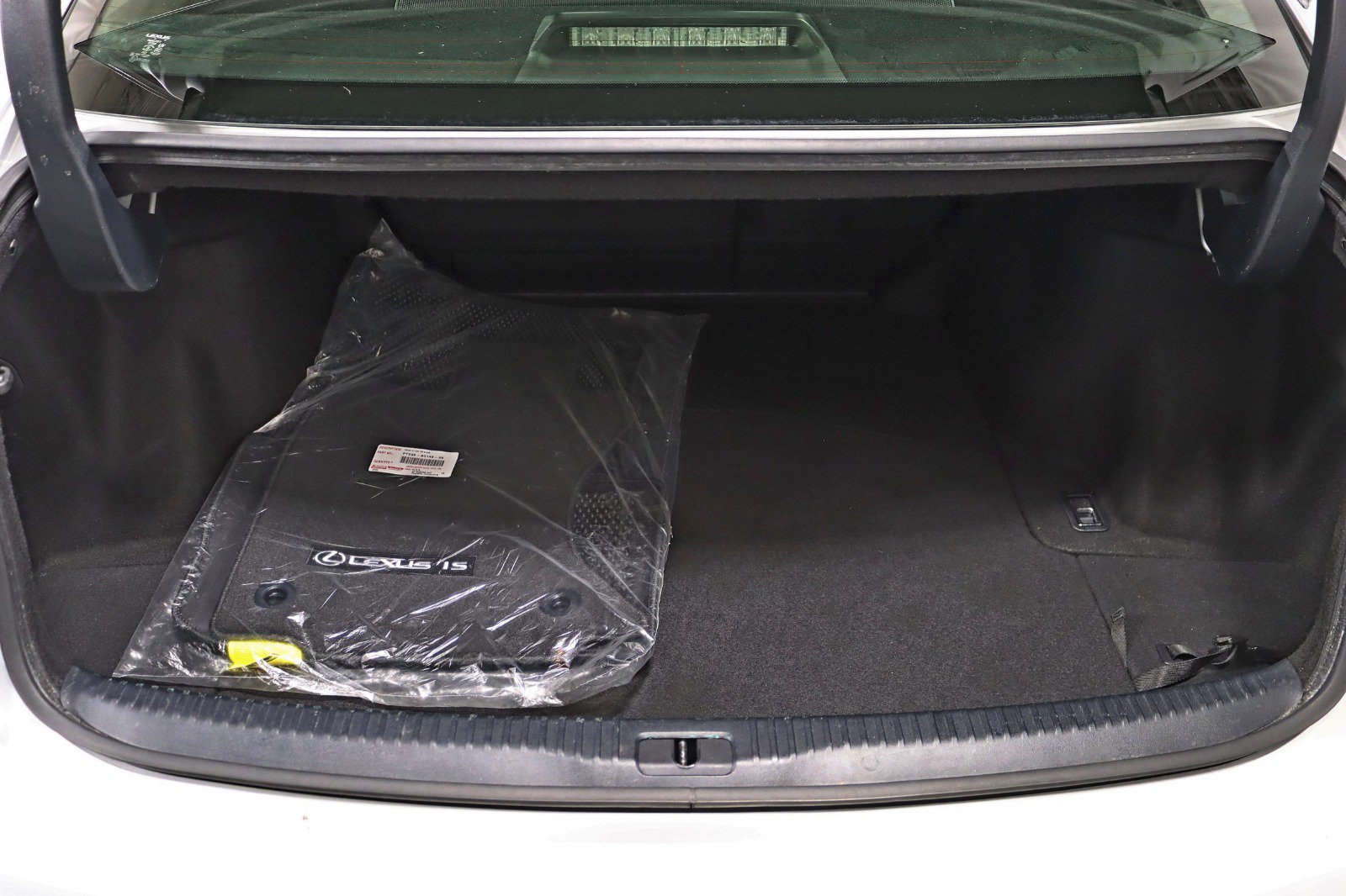 Used 2015 Lexus IS 250 AWD w/ Navigation System Package image 34