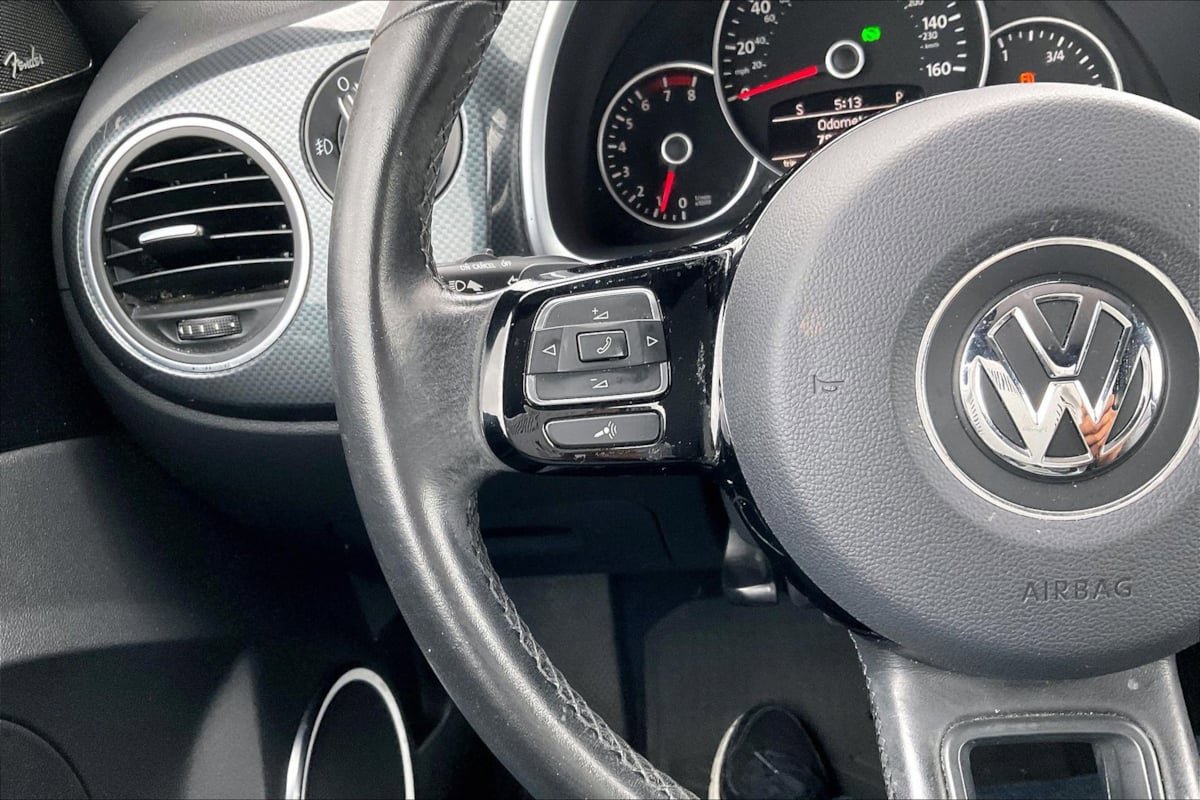Used 2012 Volkswagen Beetle 2.0T FWD image 18