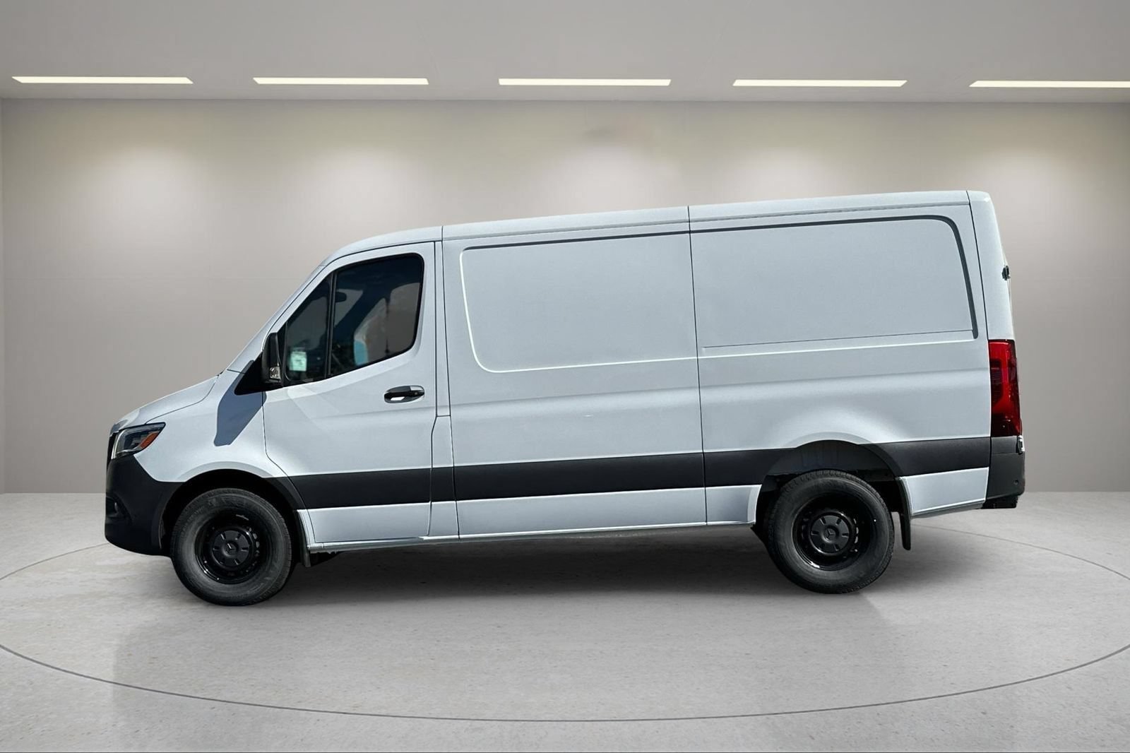 New 2024 Mercedes-Benz Sprinter 2500 image 9
