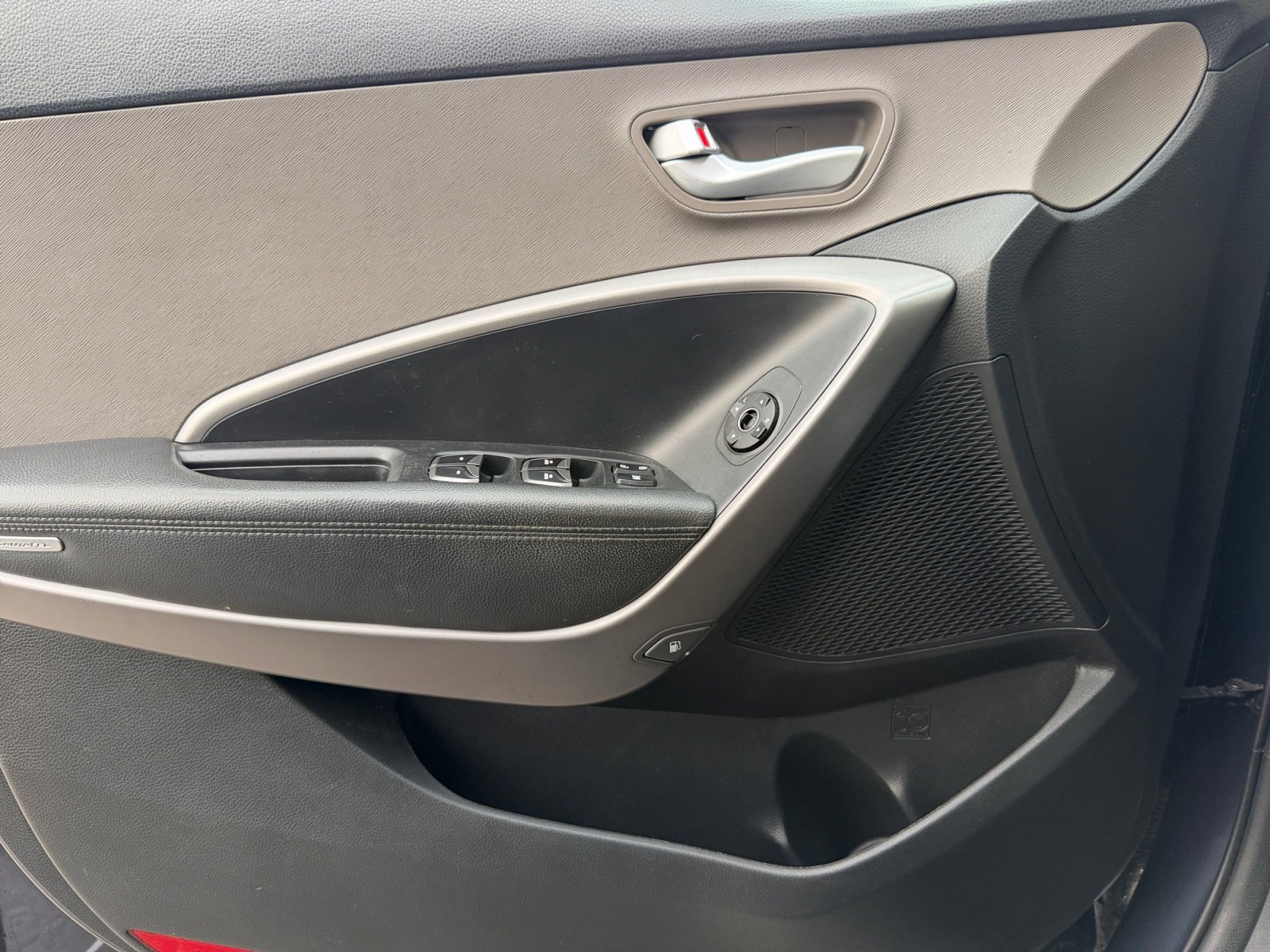 Used 2016 Hyundai Santa Fe Sport image 13