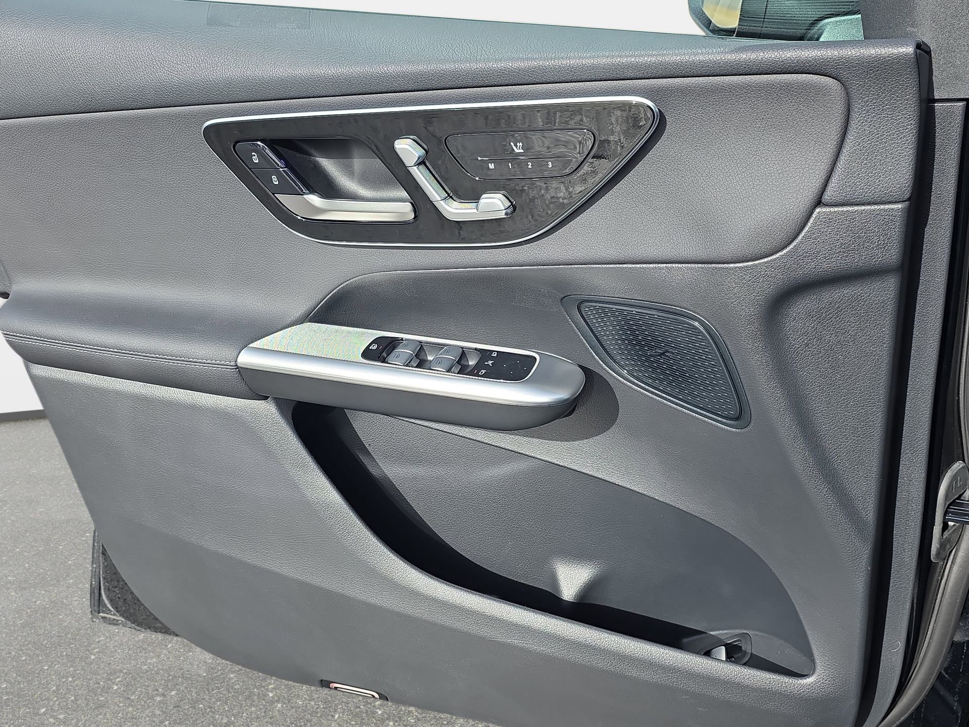 Certified 2025 Mercedes-Benz GLC 300 4MATIC image 26