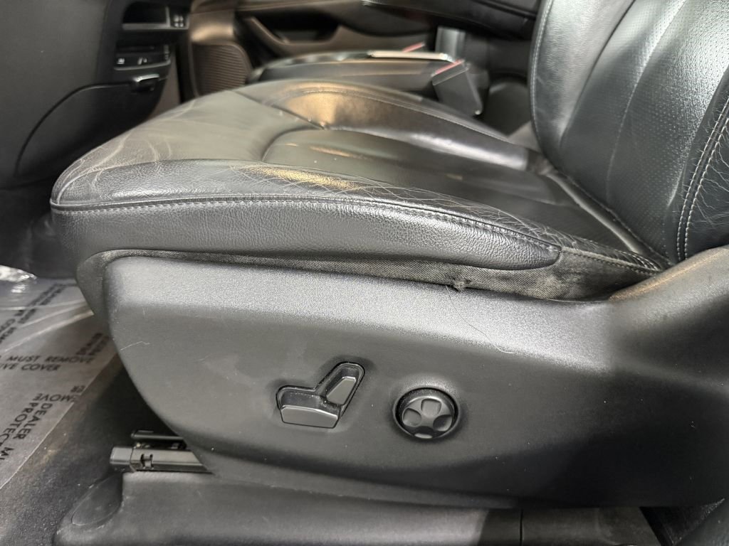 Used 2019 Chrysler Pacifica Touring-L Plus w/ S Appearance Package image 10