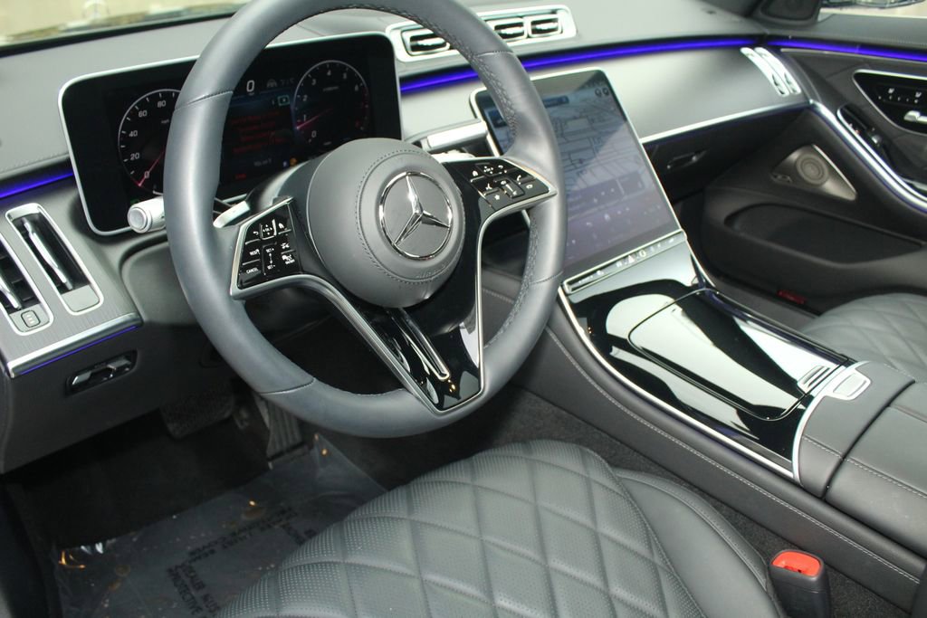 Used 2025 Mercedes-Benz S 580 4MATIC Sedan image 15
