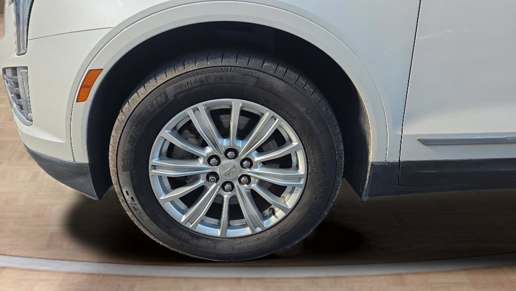 Used 2018 Cadillac XT5 AWD image 16