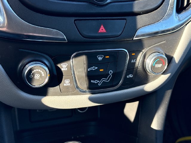 Used 2021 Chevrolet Equinox LS w/ LS Convenience Package AWD/4WD image 33