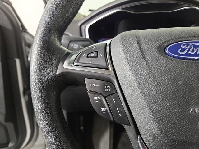 Used 2019 Ford Fusion Titanium image 22