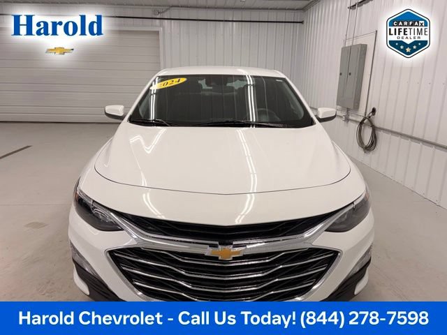 Used 2024 Chevrolet Malibu LT FWD image 2