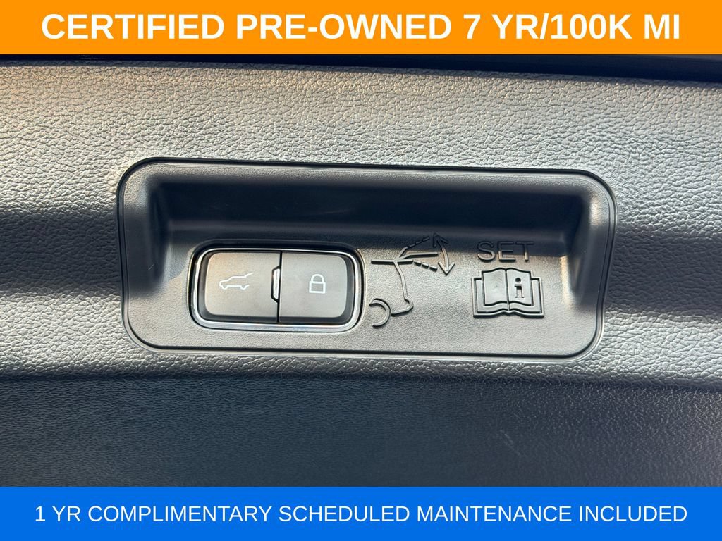 Used 2023 Ford Explorer XLT w/ Equipment Group 202A AWD/4WD image 27