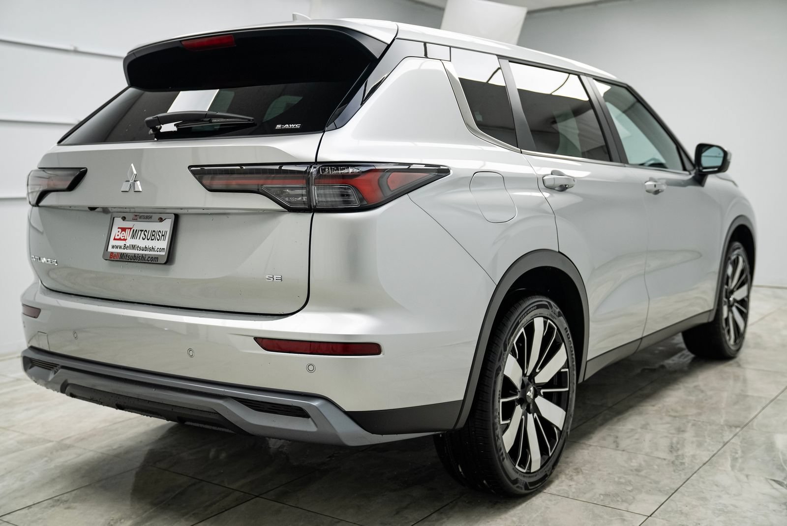 New 2025 Mitsubishi Outlander SE AWD/4WD image 9