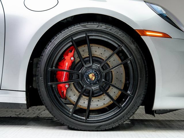 Certified 2024 Porsche 911 Targa 4 GTS AWD/4WD image 29