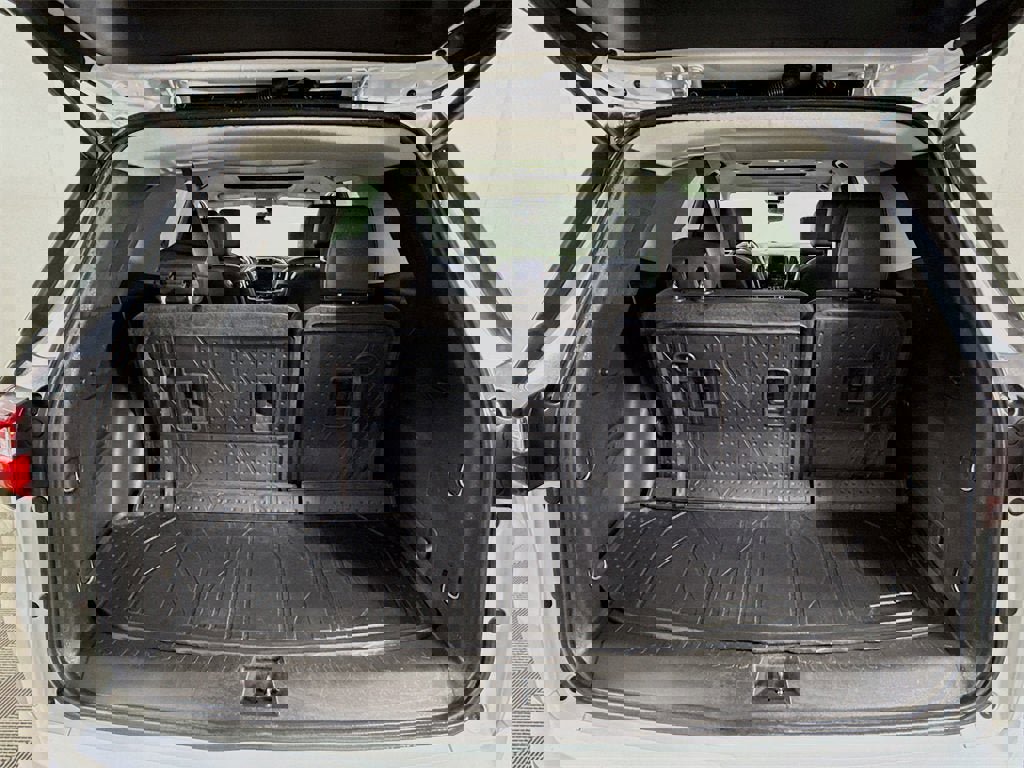 Used 2020 Chevrolet Traverse Premier image 21