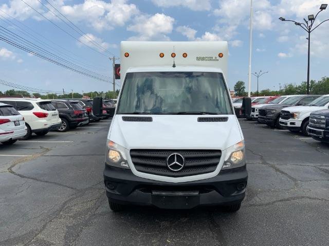 Used 2016 Mercedes-Benz Sprinter 3500 image 2