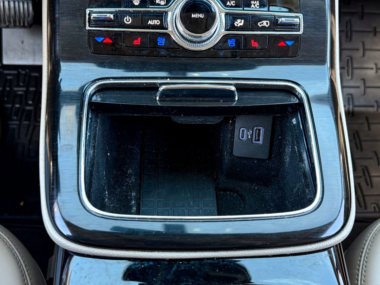 Used 2023 Lincoln Nautilus Reserve w/ Equipment Group 202A image 26