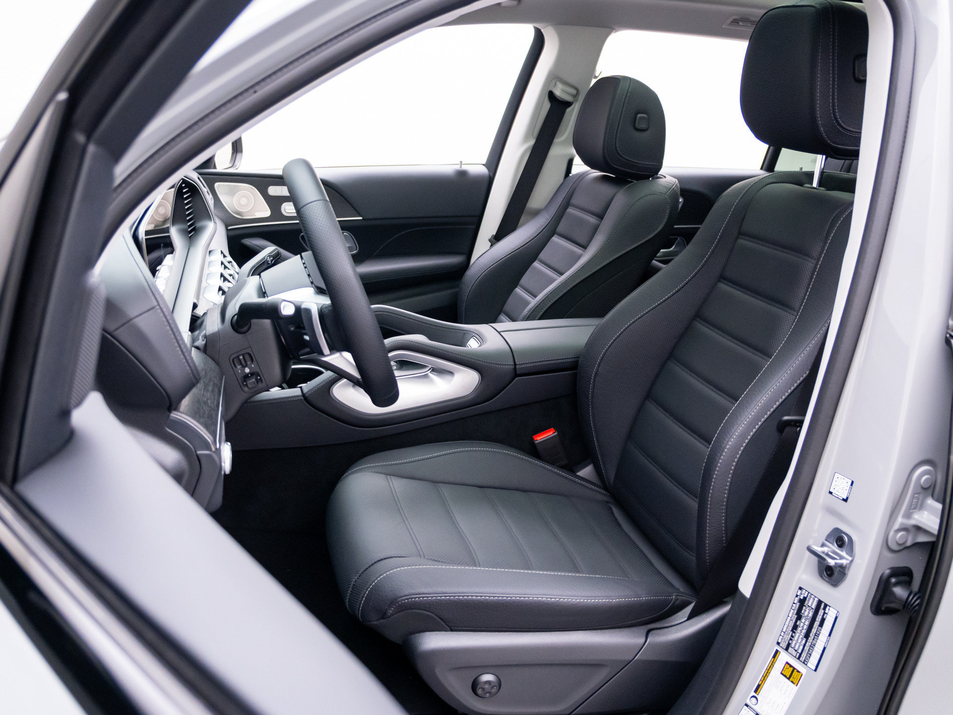 New 2026 Mercedes-Benz GLS 450 4MATIC image 16