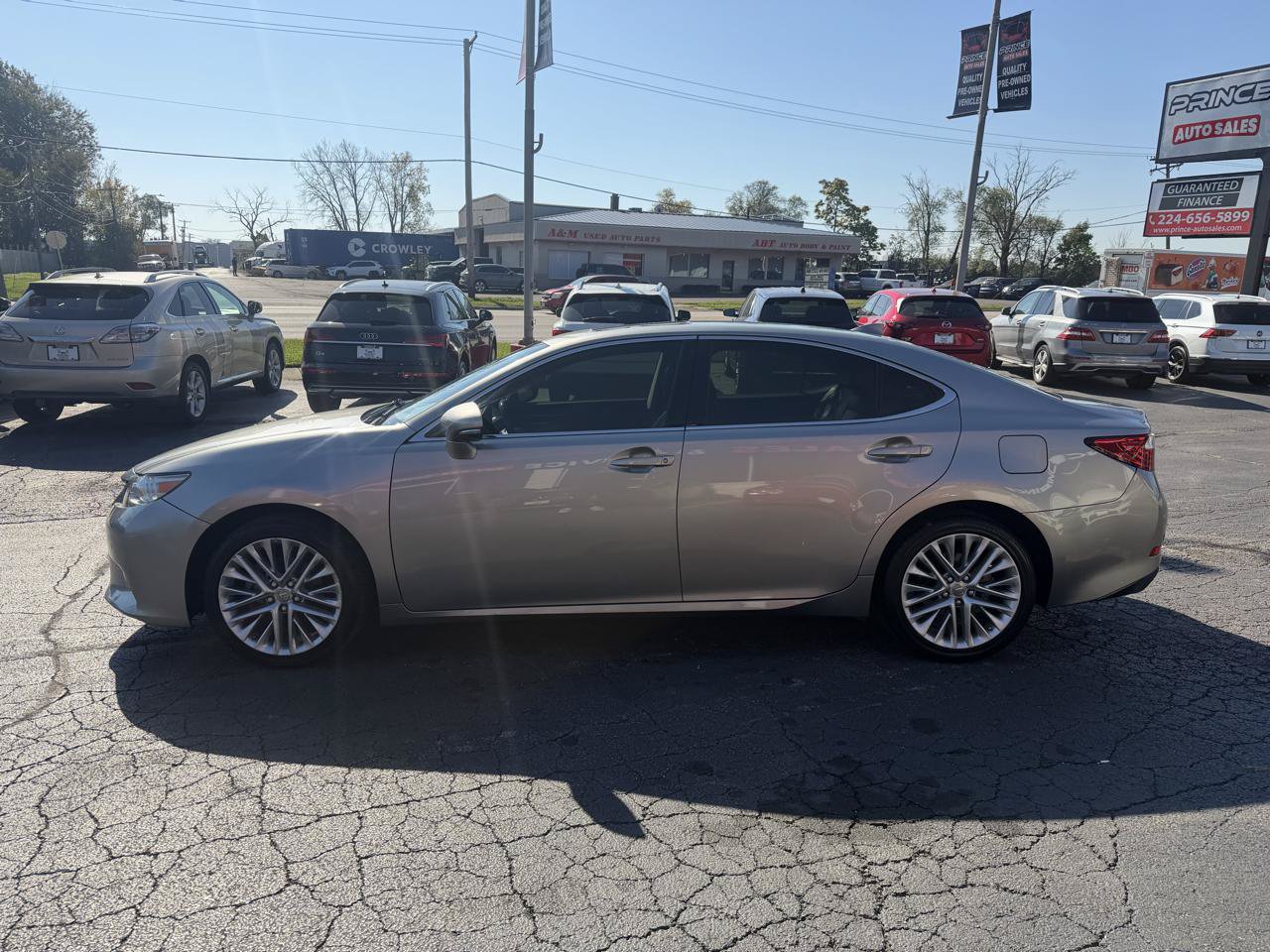 Used 2015 Lexus ES 350 w/ Luxury Package FWD image 4
